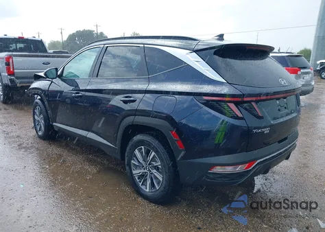 2022 Hyundai Tucson Hybrid z USA, uszkodzony, nr VIN KN8JBCA18NU081395